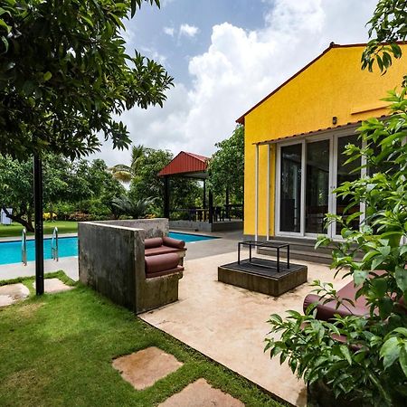 Saffronstays Casa Manga, Karjat - Pet-Friendly Pool Villa Near Nd'S Film World And Saltt Bagian luar foto
