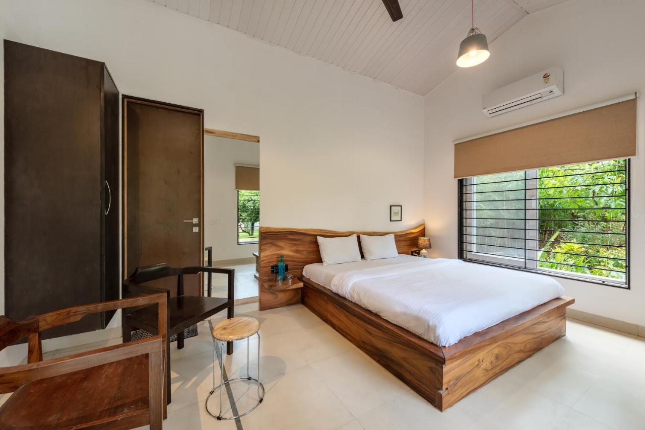 Saffronstays Casa Manga, Karjat - Pet-Friendly Pool Villa Near Nd'S Film World And Saltt Bagian luar foto