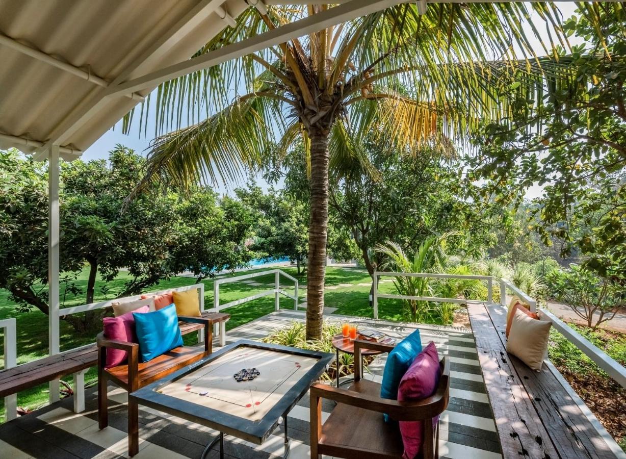 Saffronstays Casa Manga, Karjat - Pet-Friendly Pool Villa Near Nd'S Film World And Saltt Bagian luar foto